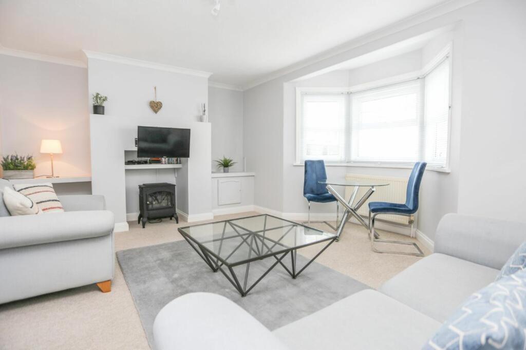 Southsea Historic Gem - Elegant Apartments Portsmouth Ngoại thất bức ảnh