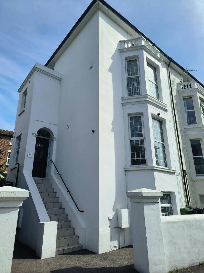 Southsea Historic Gem - Elegant Apartments Portsmouth Ngoại thất bức ảnh